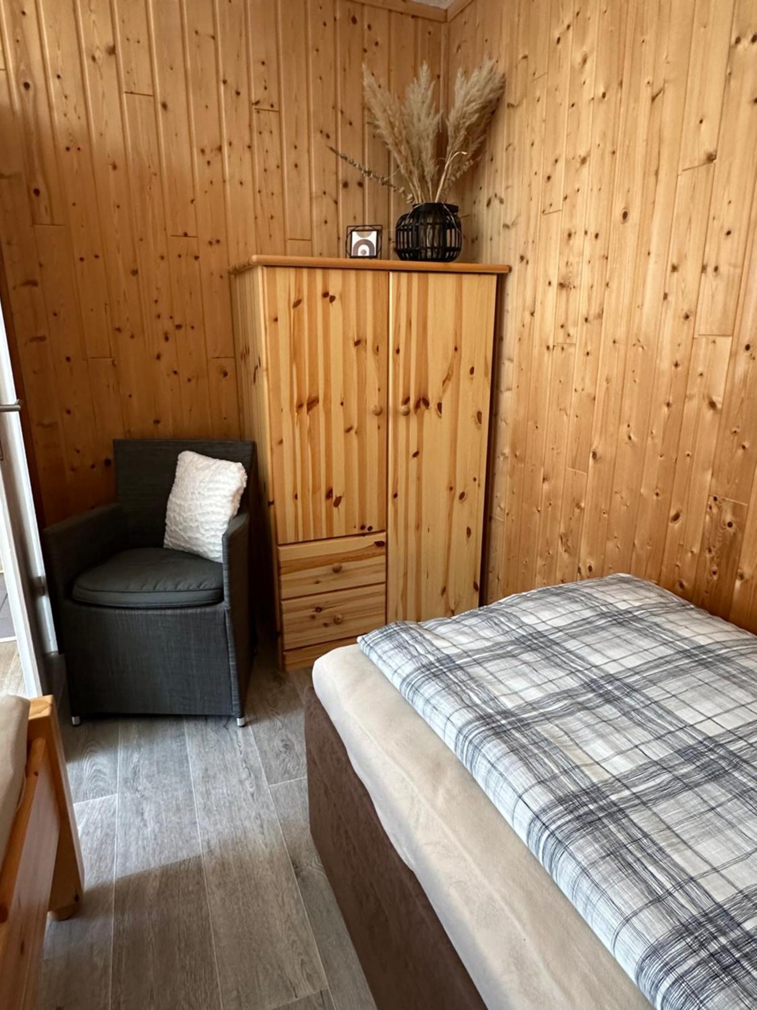 Christels Ferienwohnung 1 In Thale Mit Sonnenterrasse Und Grill Екстериор снимка