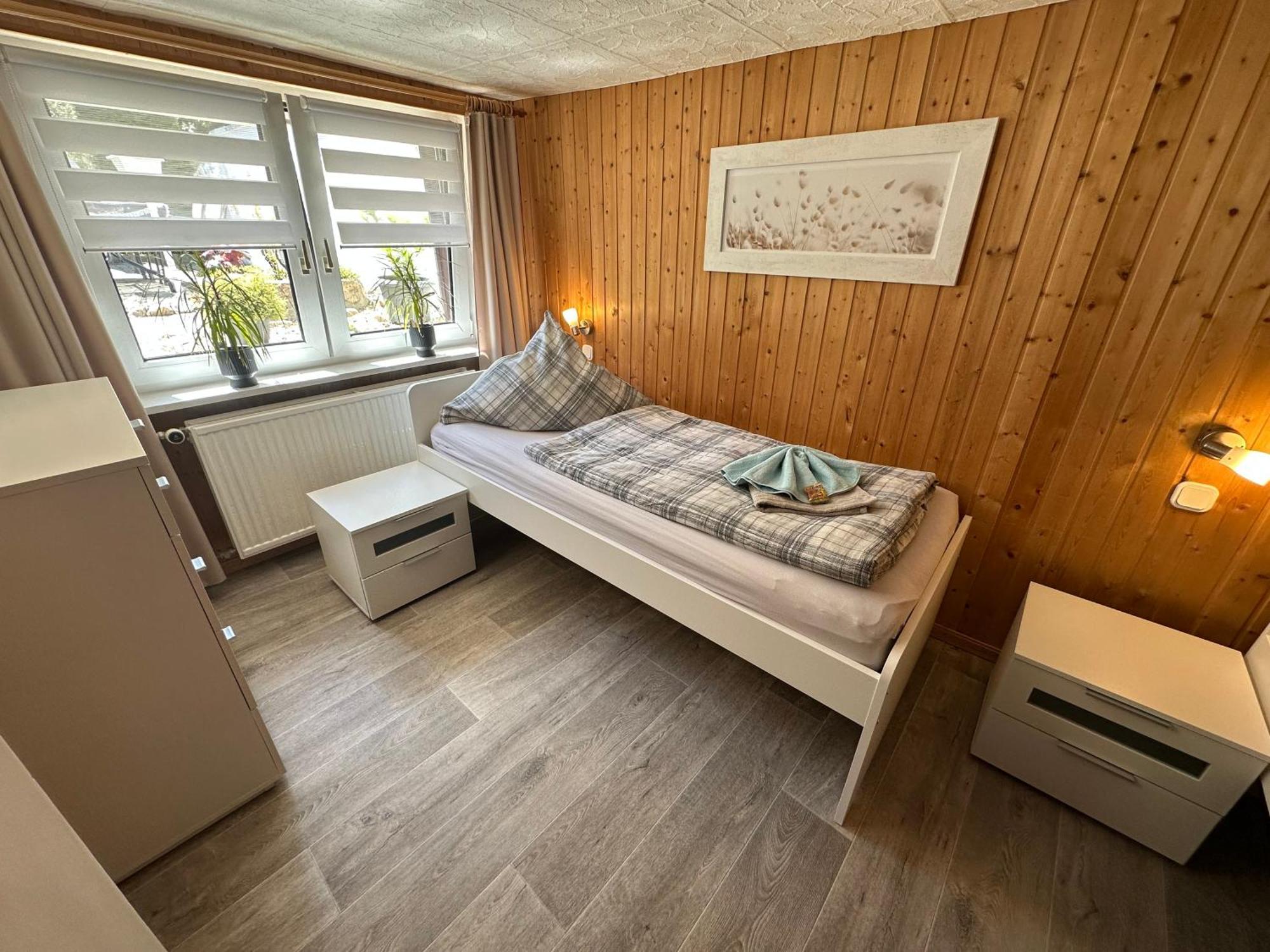 Christels Ferienwohnung 1 In Thale Mit Sonnenterrasse Und Grill Екстериор снимка